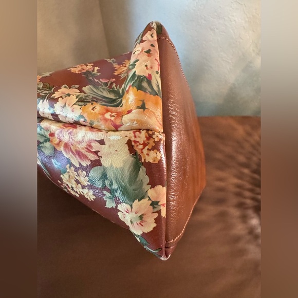 Patricia Nash Vintage Looking Floral Leather Bag With Kiss Lock- EUC - Picture 11 of 14